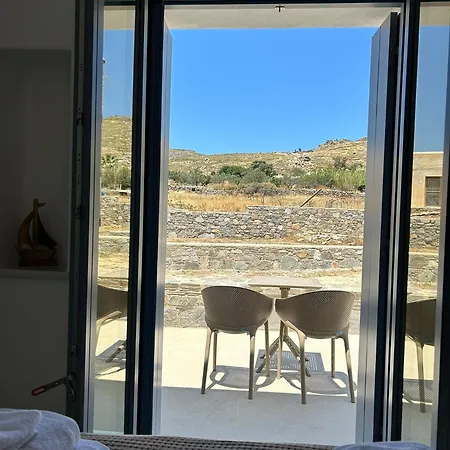 Kamarescozysuites *