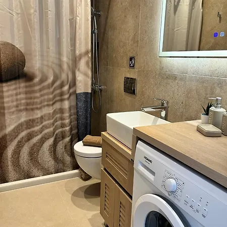 Kamarescozysuites *