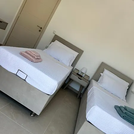 Kamarescozysuites *