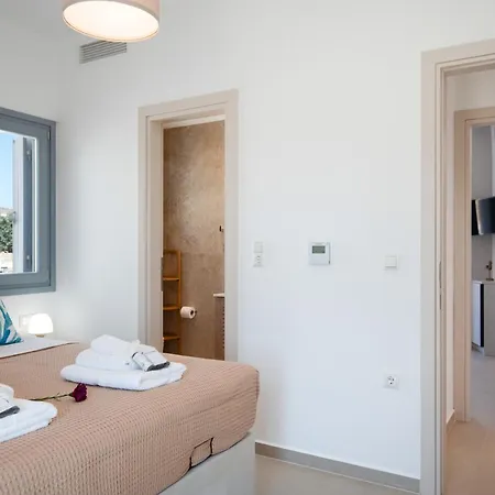 Kamarescozysuites Holiday home