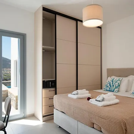 Kamarescozysuites 펜션 *