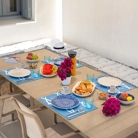 Holiday home Kamarescozysuites Livadia (Paros)