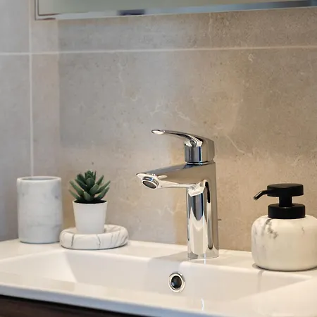 Kamarescozysuites Liwadia