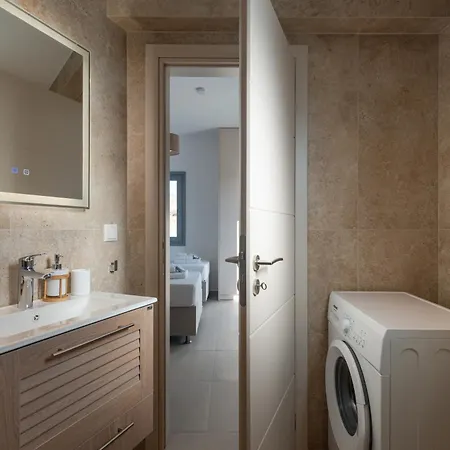 펜션 Kamarescozysuites 리바디아
