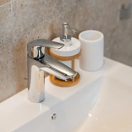 Dom wakacyjny Kamarescozysuites